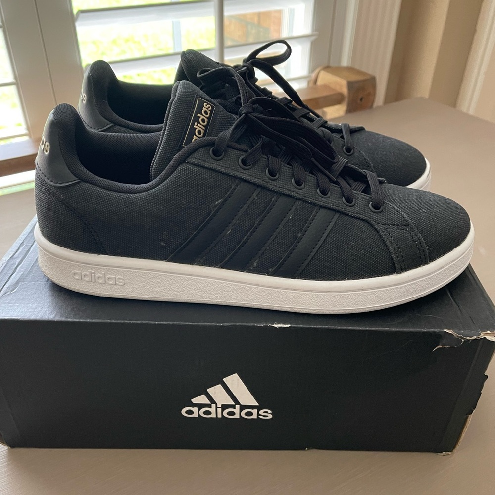 Adidas Women's Grand Court Sneaker